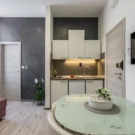 & Unicus I, Ii, Iii Apartment *